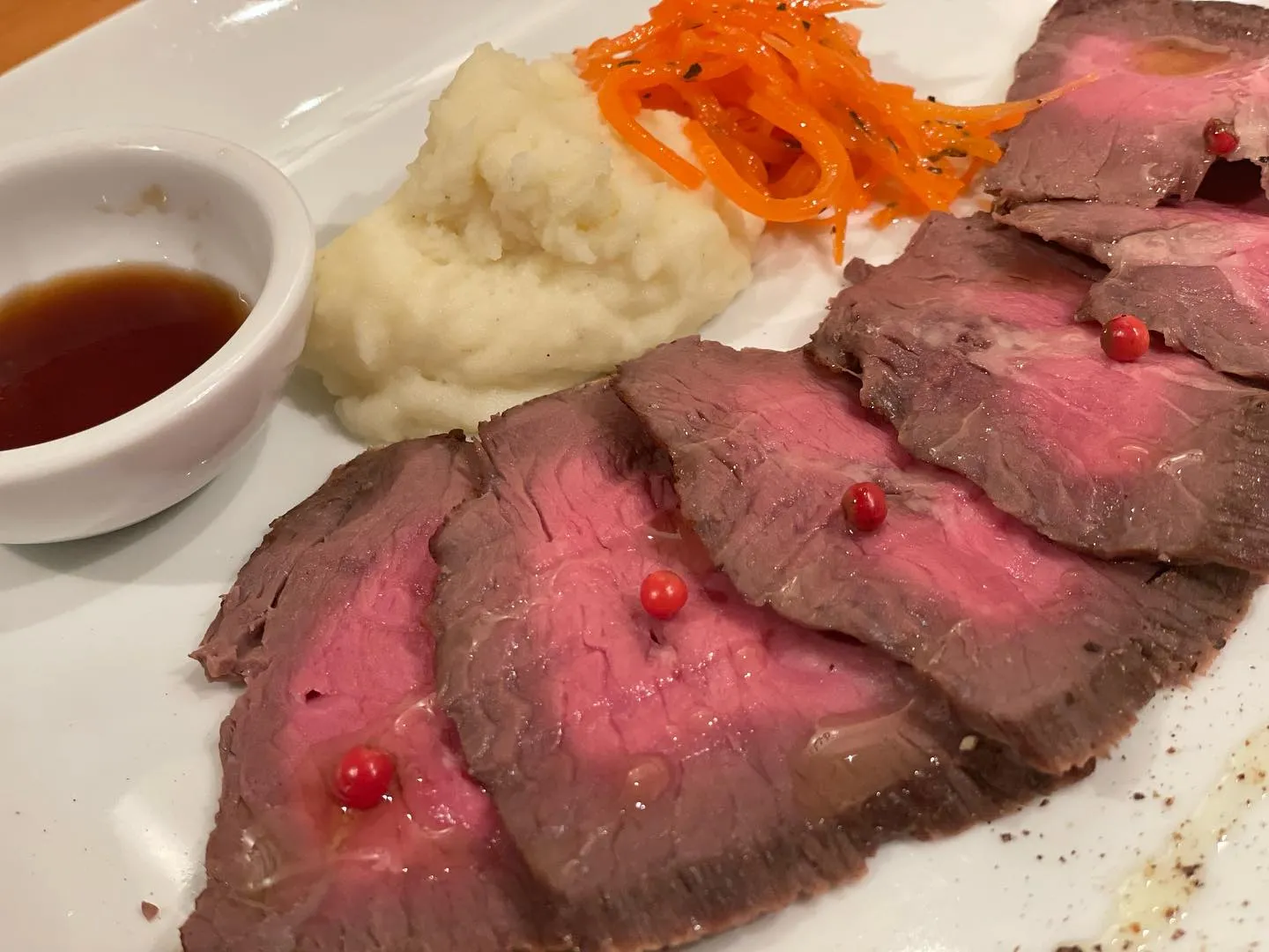 週末です!本日もご来店お待ちしています!