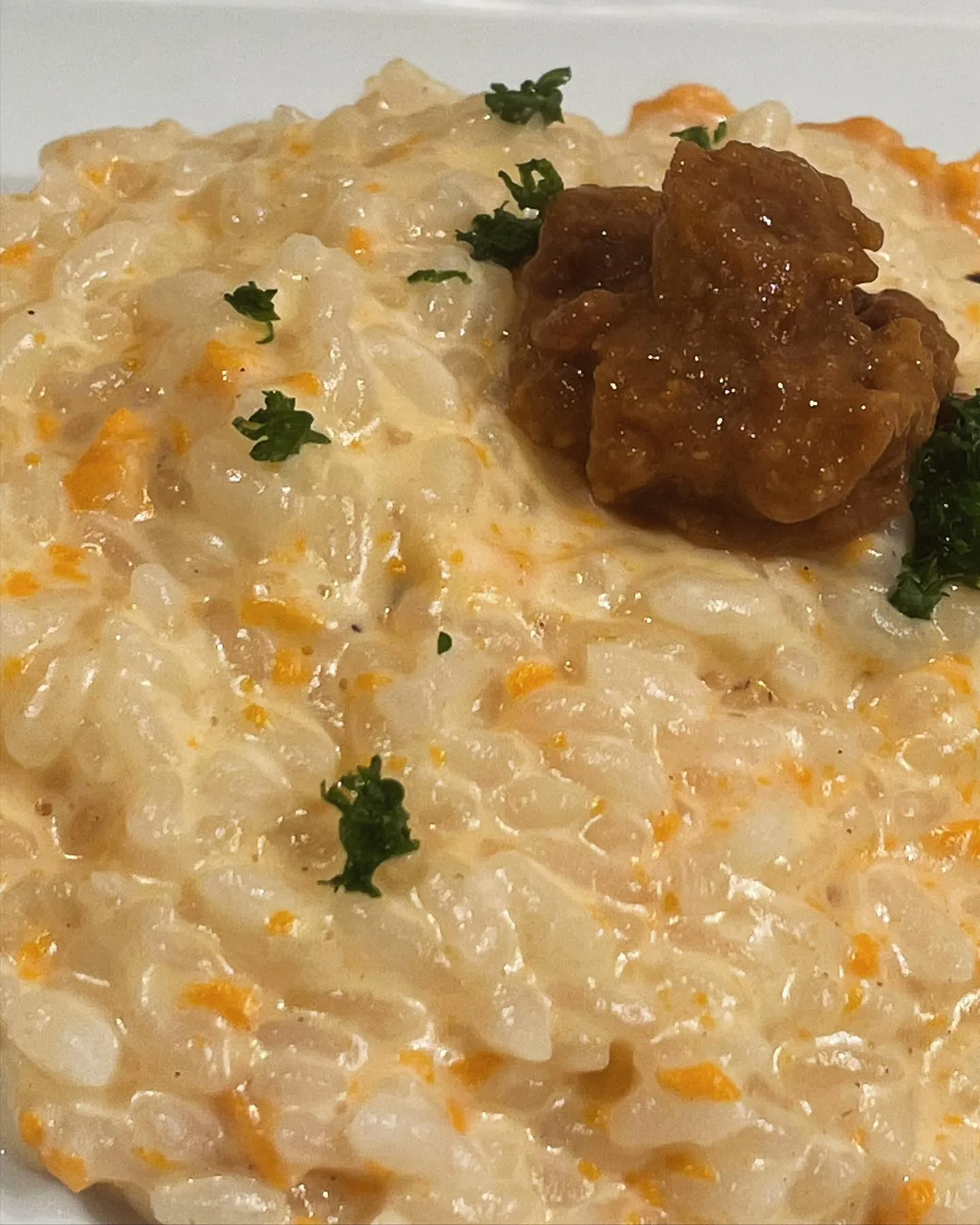 本日も19時よりオープン致しております