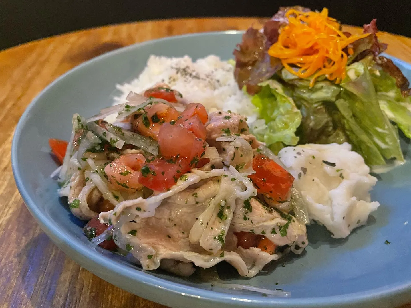 7月10日水曜日 本日の日替わりワンプレートランチは冷やし豚...