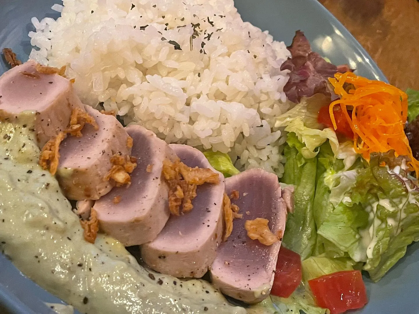 7月11日木曜日　本日の日替わりワンプレートランチはマグロス...