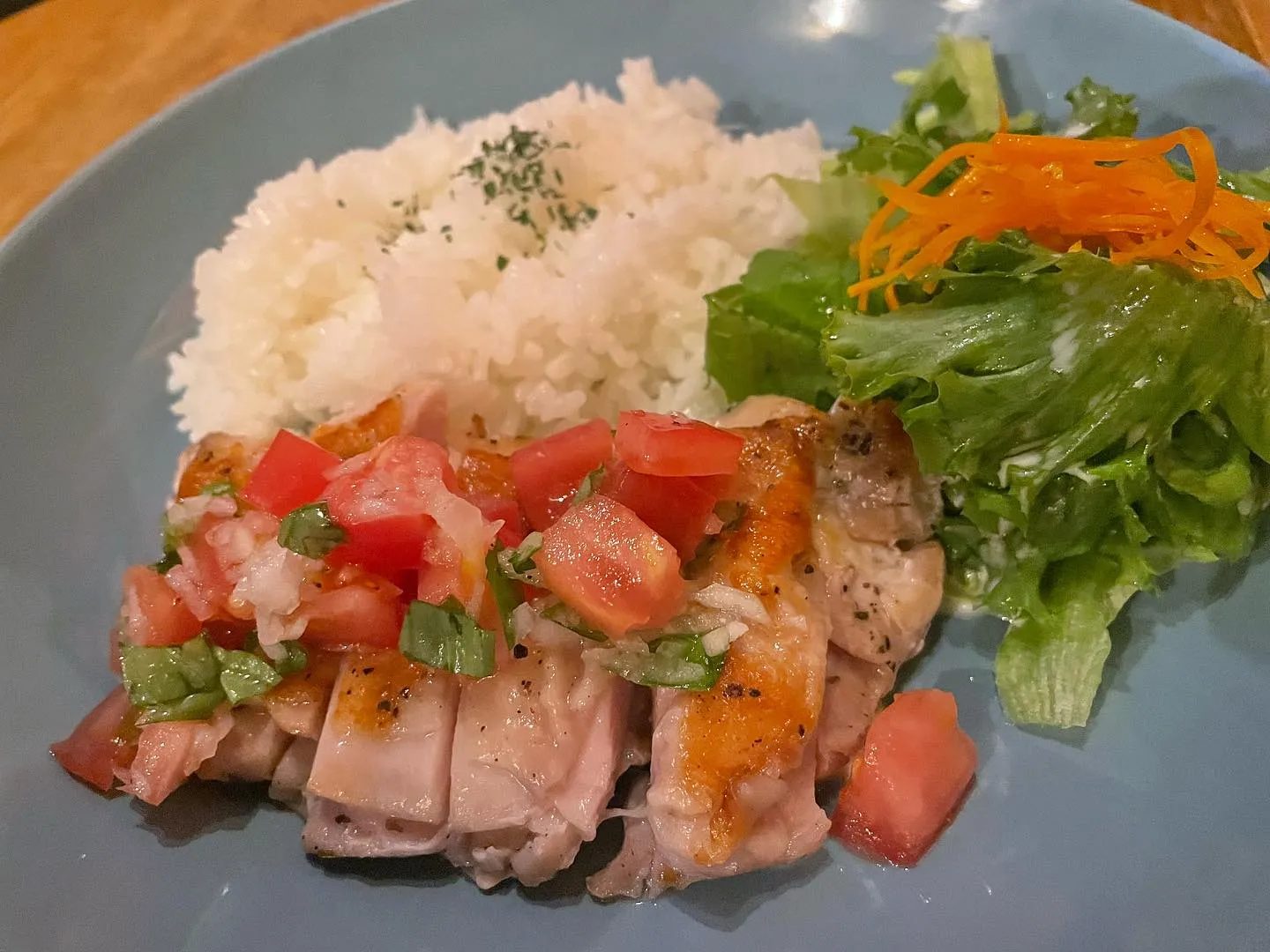 7月24日水曜日 本日の日替りワンプレートランチはチキングリ...